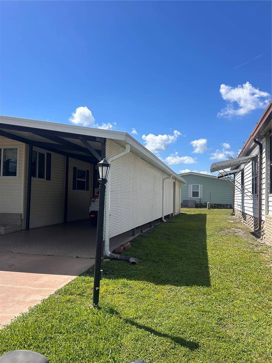 6458 HOLLYBERRY LN NE, Winter Haven, FL 33881