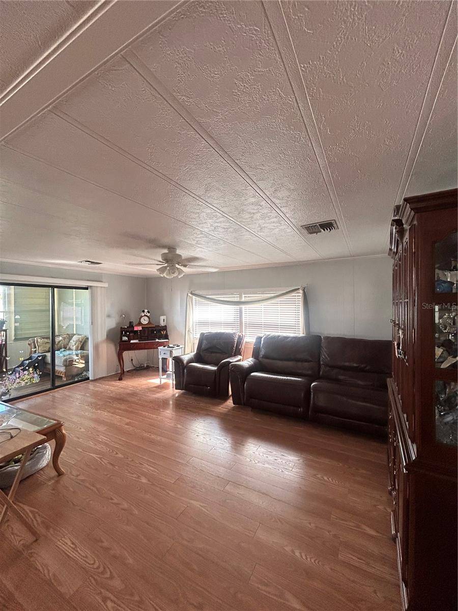 6458 HOLLYBERRY LN NE, Winter Haven, FL 33881