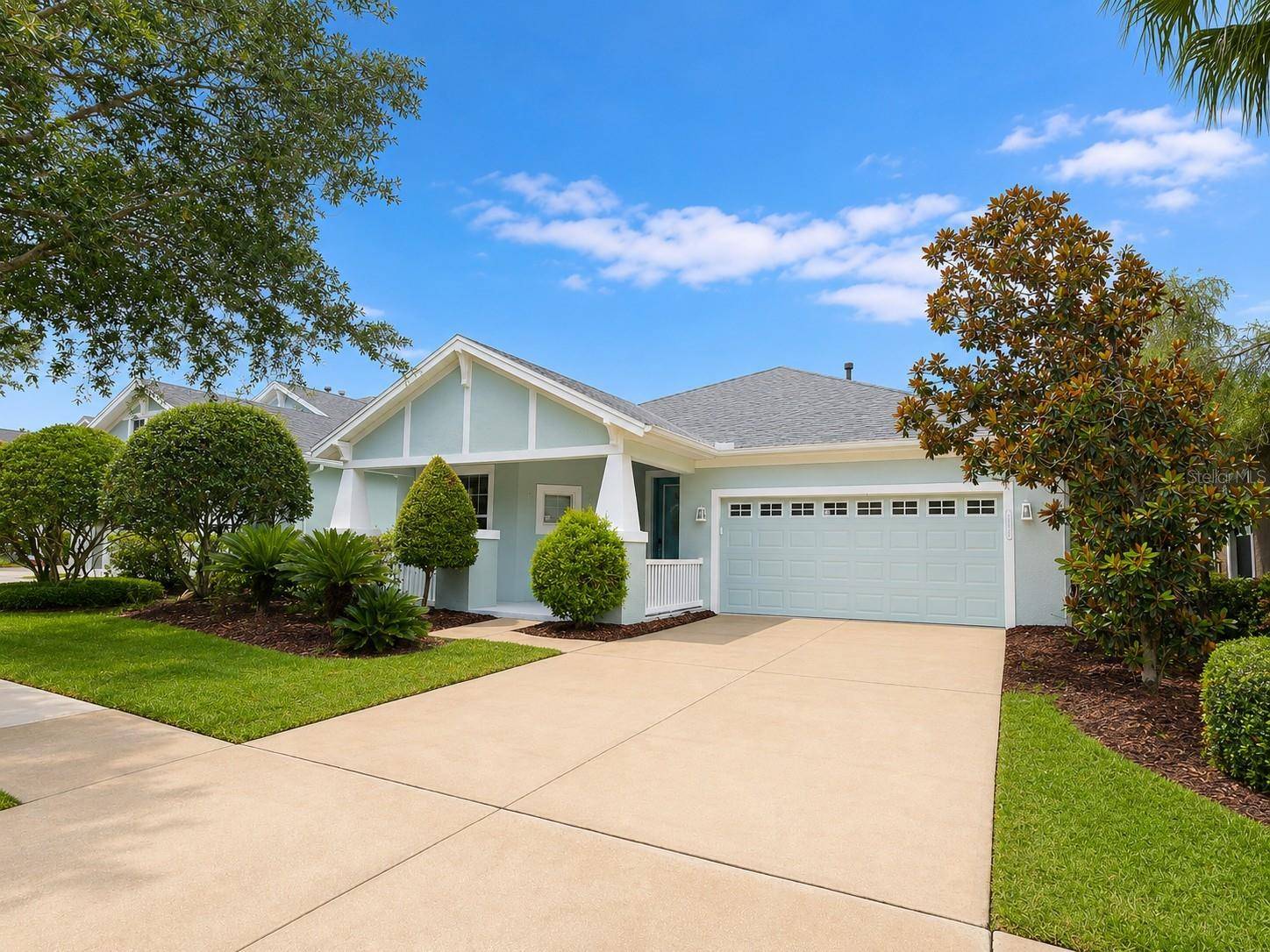 8119 HAMPTON LAKE DR, Tampa, FL 33647