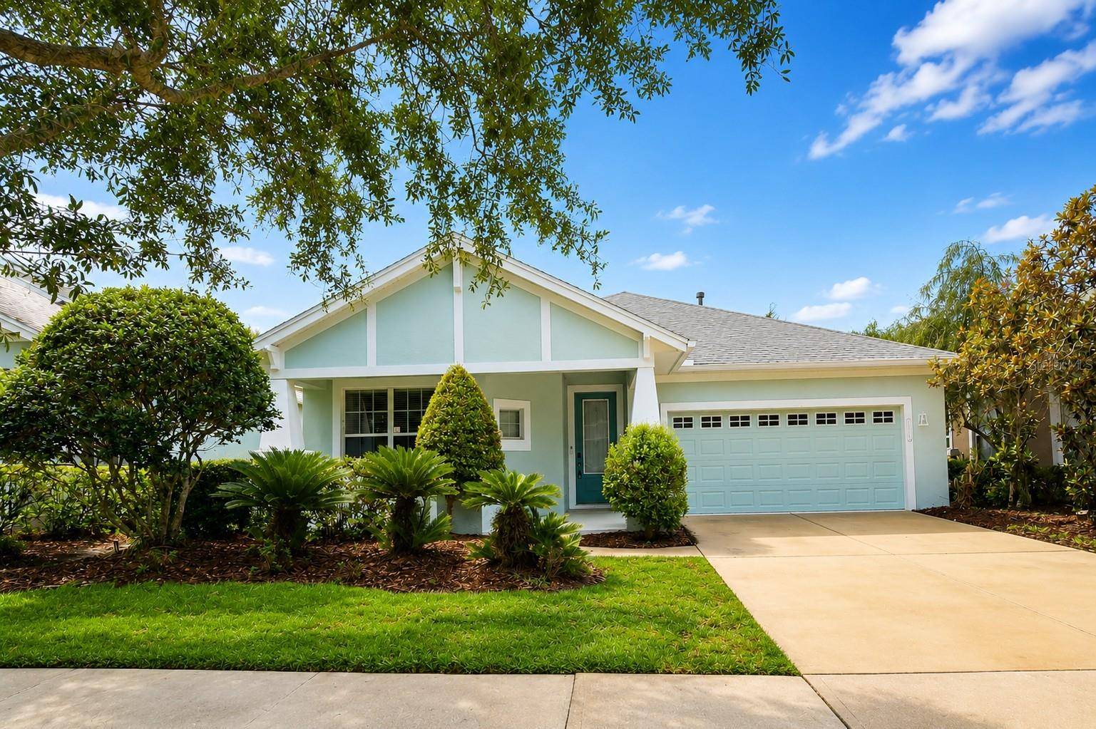 8119 HAMPTON LAKE DR, Tampa, FL 33647