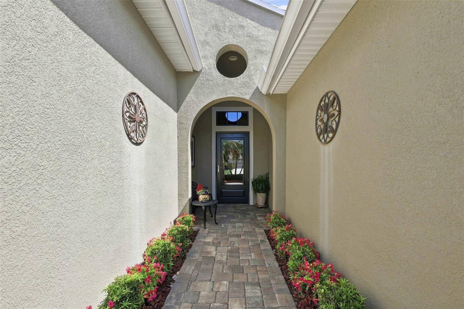 441 NOBLE FAIRE DR, Sun City Center, FL 33573