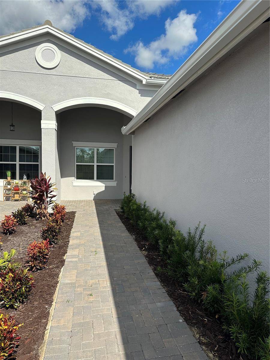 4950 SIENNA ISLES AVE, Wimauma, FL 33598