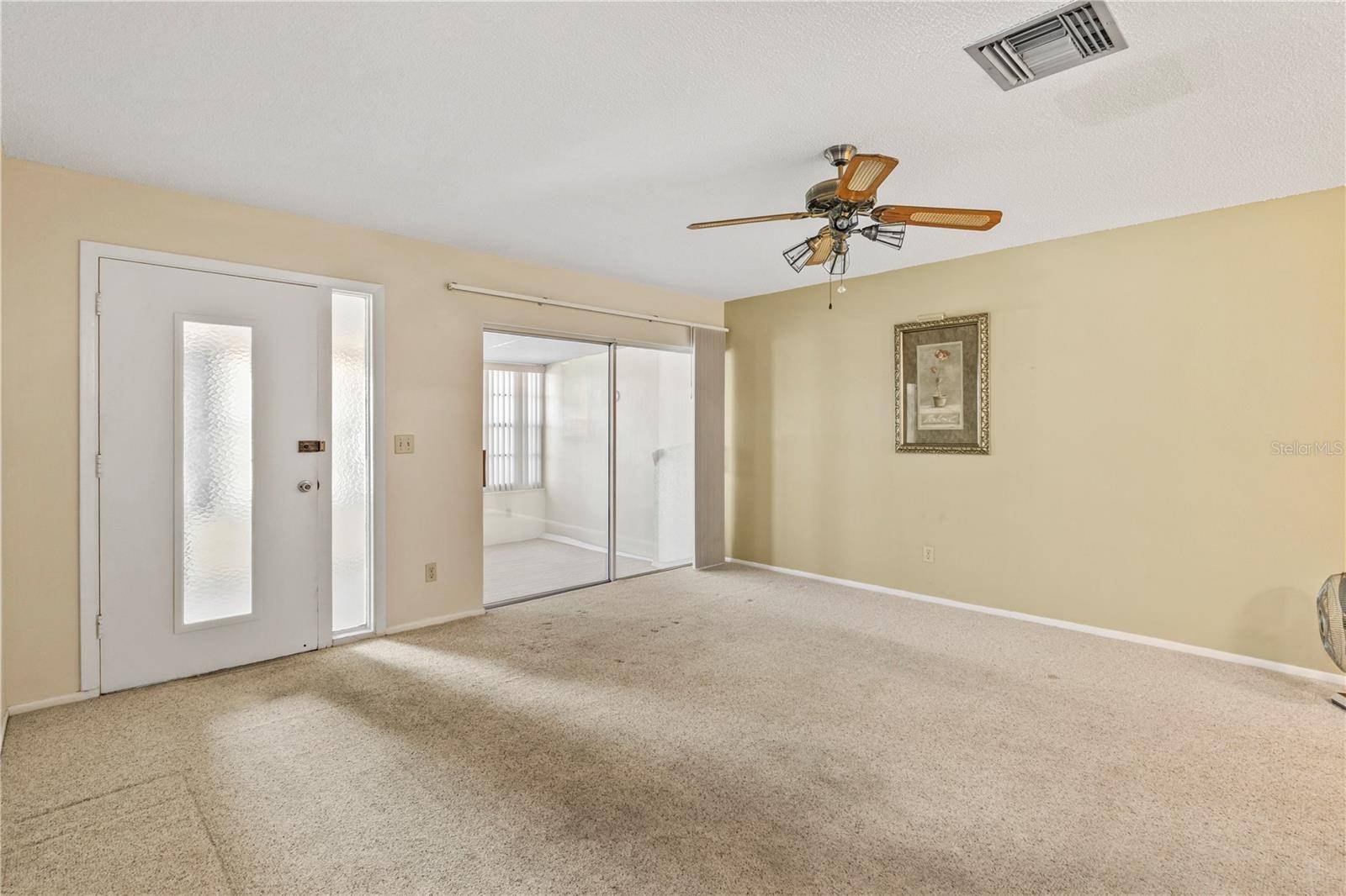 1609 WHITEBRIDGE DR #A, Palm Harbor, FL 34684