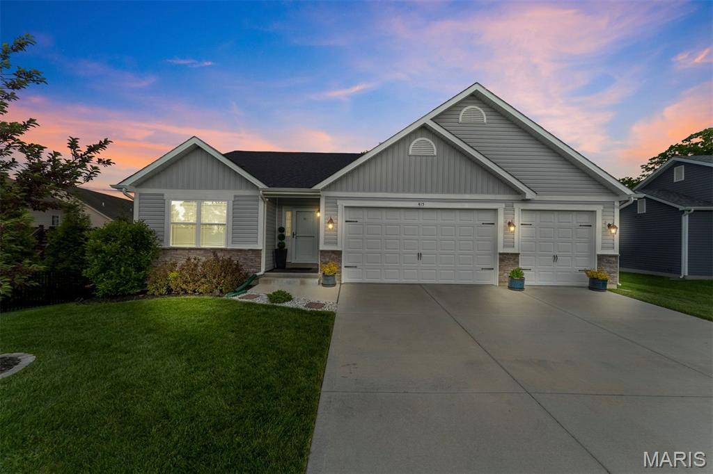 415 Knothole LN, Wentzville, MO 63385