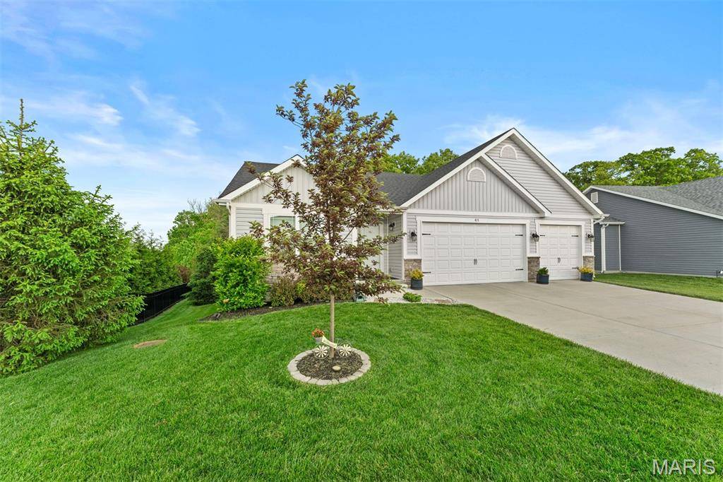415 Knothole LN, Wentzville, MO 63385