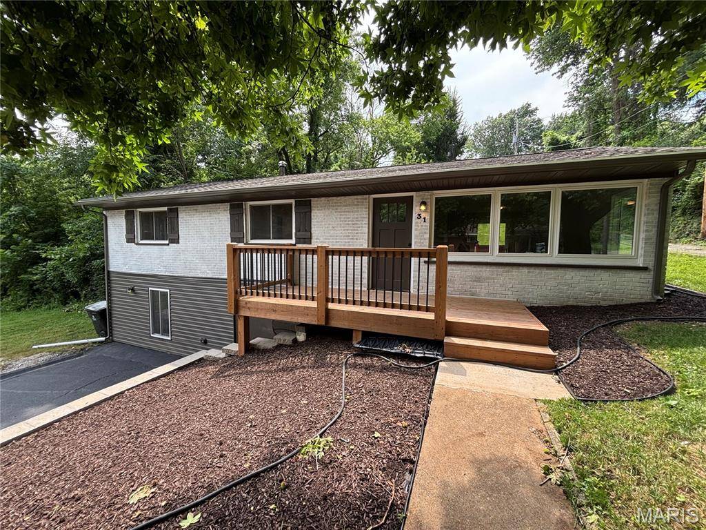 31 Highwood DR, Belleville, IL 62223
