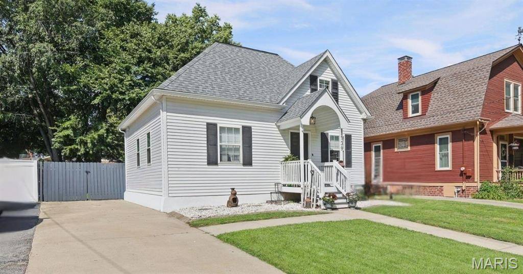 139 Columbia AVE, Edwardsville, IL 62025