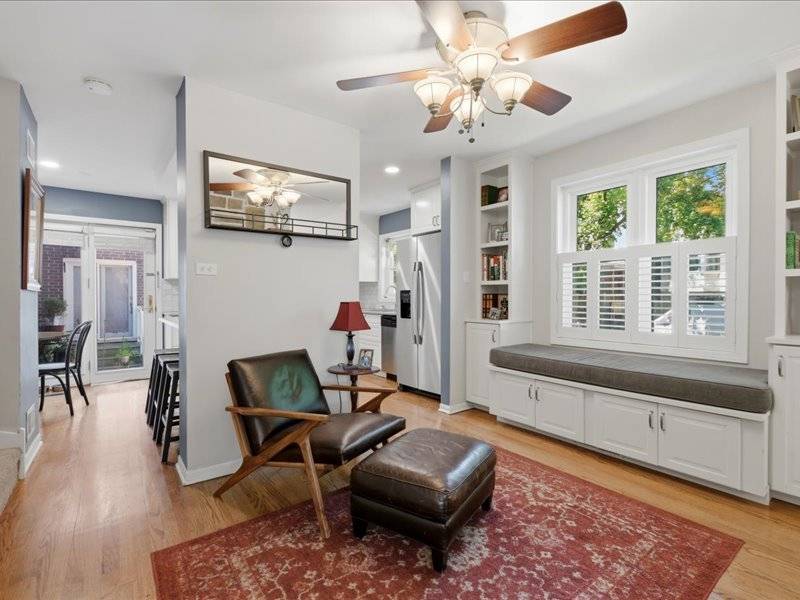 3311 N Racine AVE #A, Chicago, IL 60657