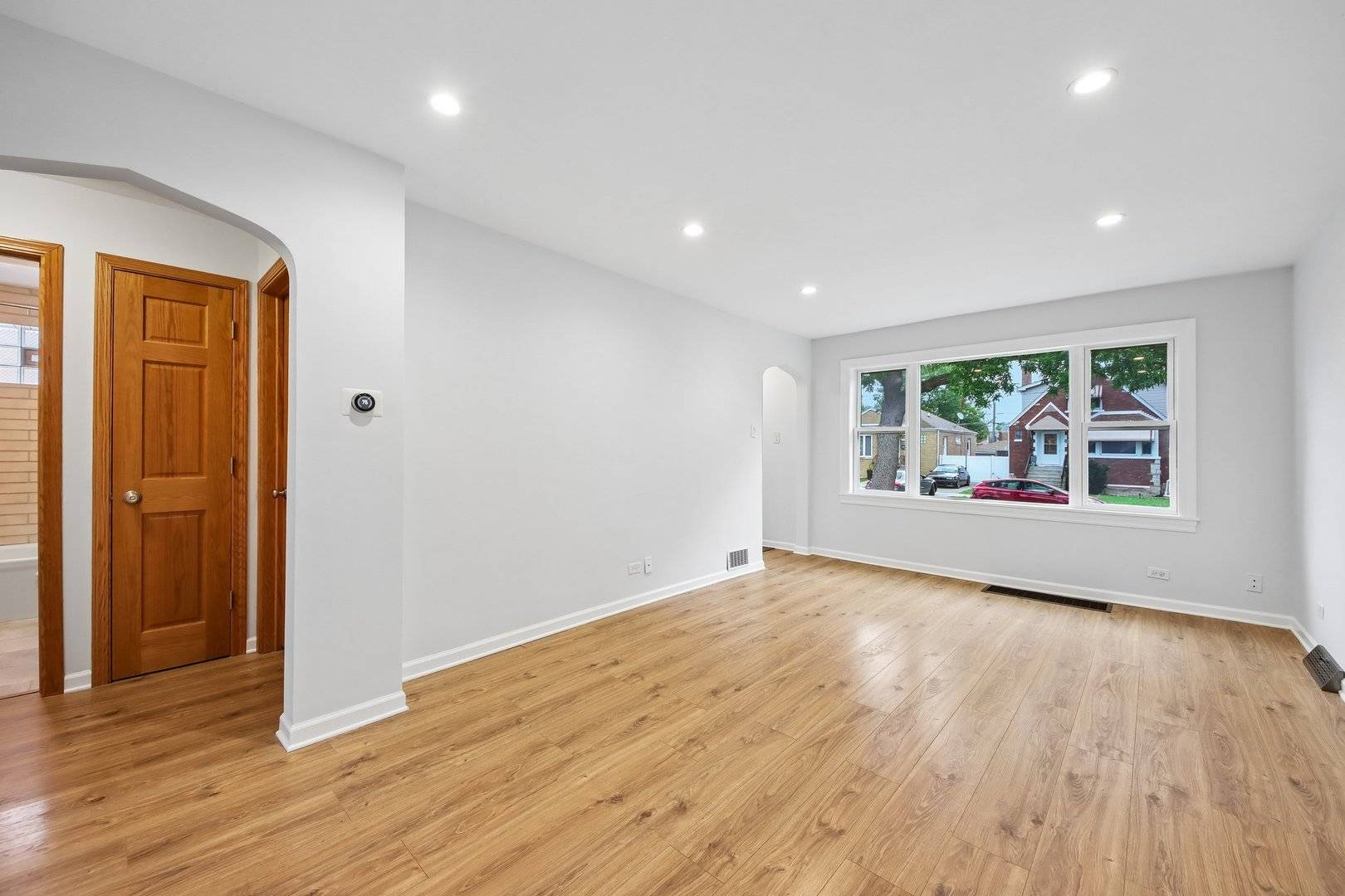 5724 S SAYRE AVE, Chicago, IL 60638