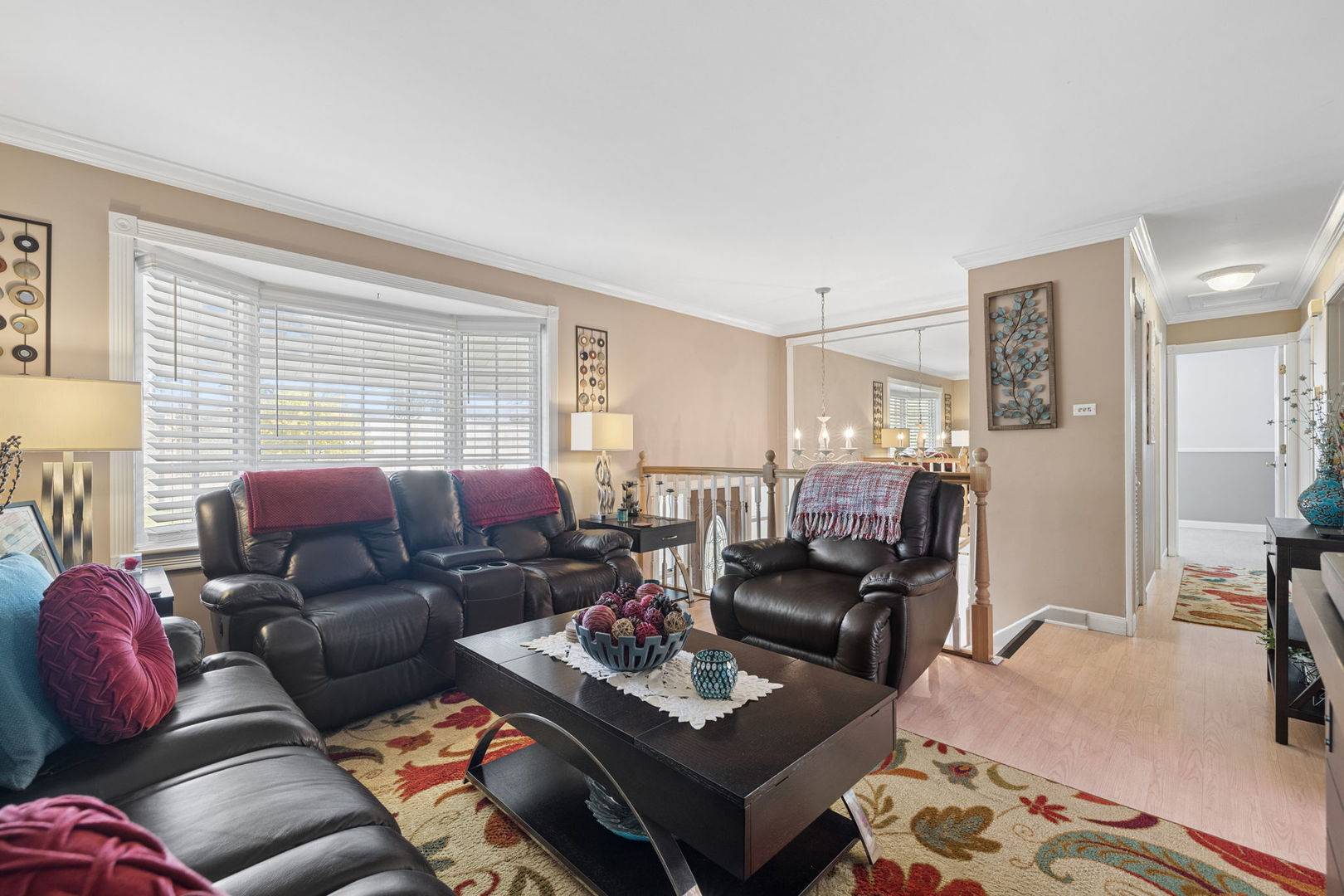 21 Pawnee DR, Thornton, IL 60476