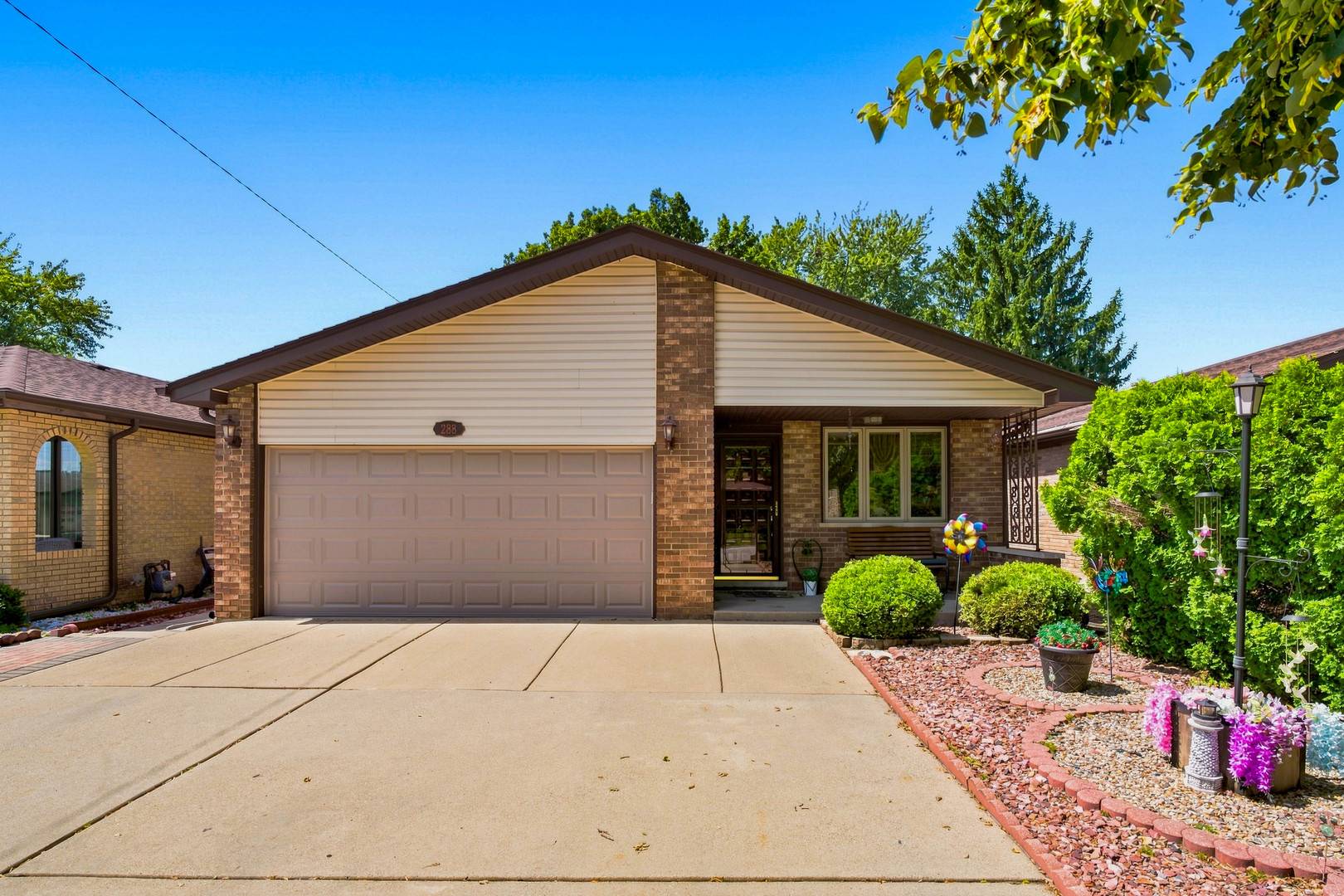 288 Escanaba AVE, Calumet City, IL 60409