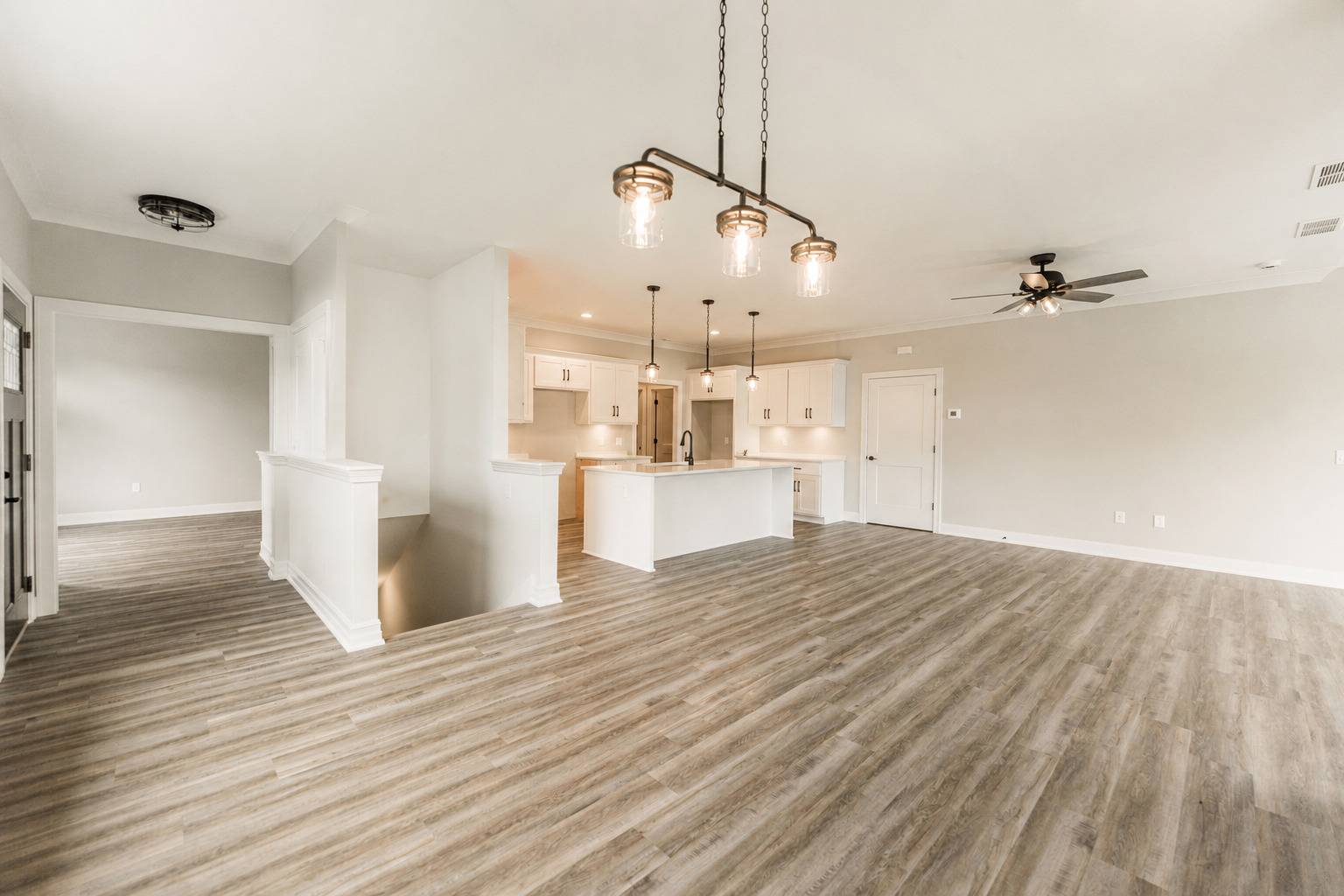 510 Stearn DR #510, Genoa, IL 60135
