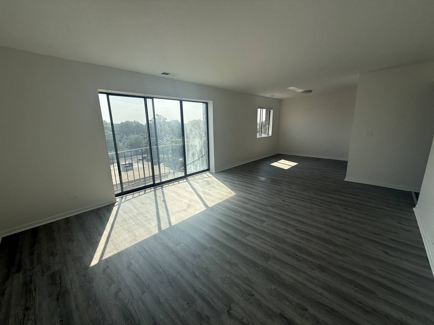 2310 N Harlem AVE #606, Elmwood Park, IL 60707