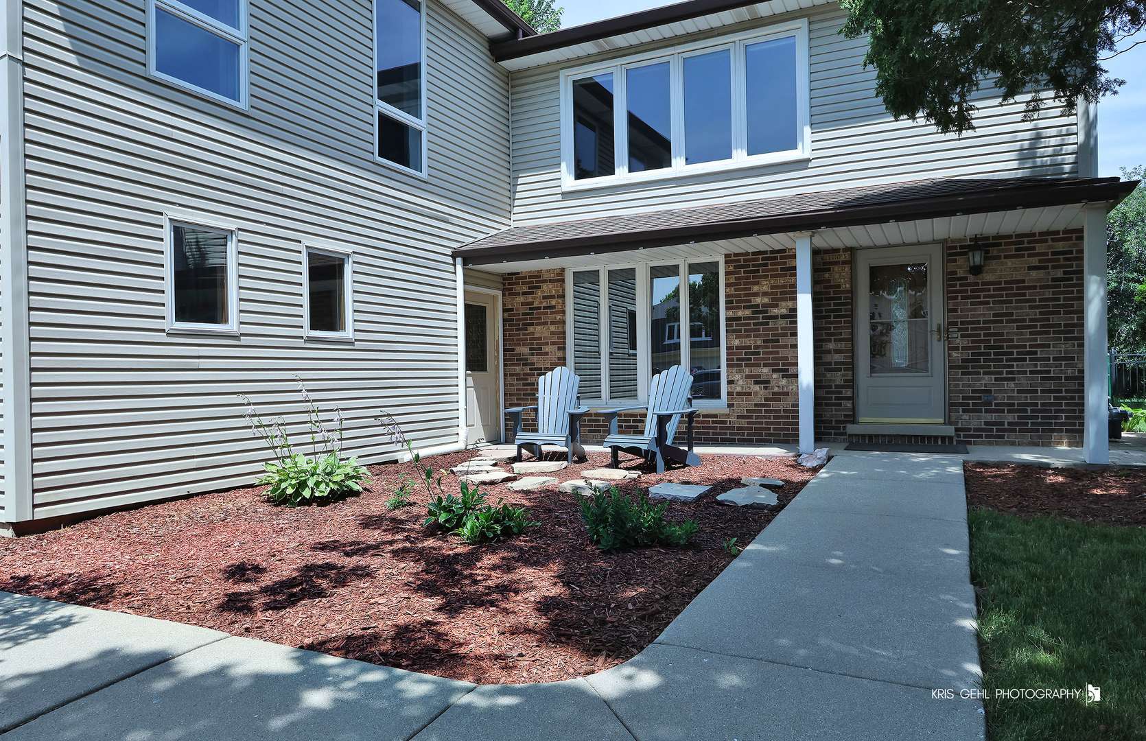 1000 E Ardyce LN, Mount Prospect, IL 60056
