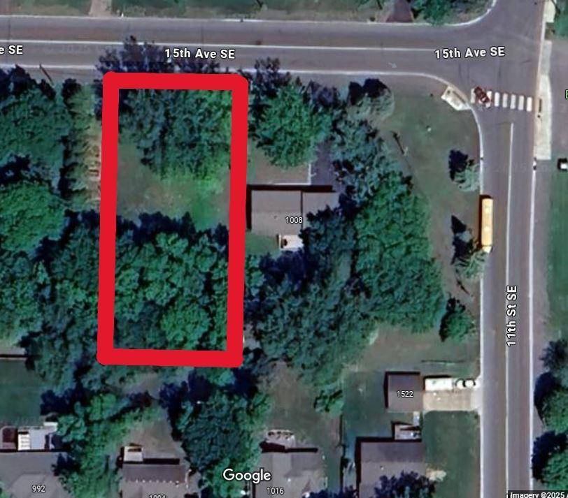 954 15th Ave SE, Forest Lake, MN 55025