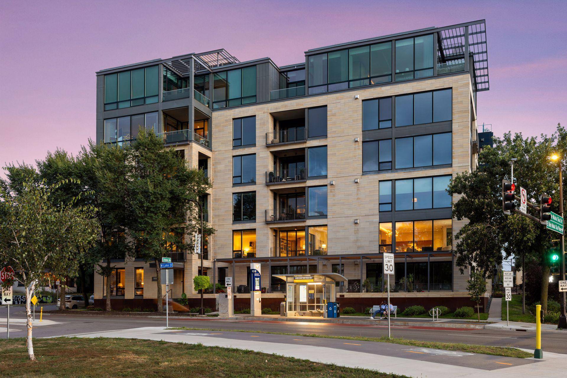 1805 W Lake ST #202, Minneapolis, MN 55408