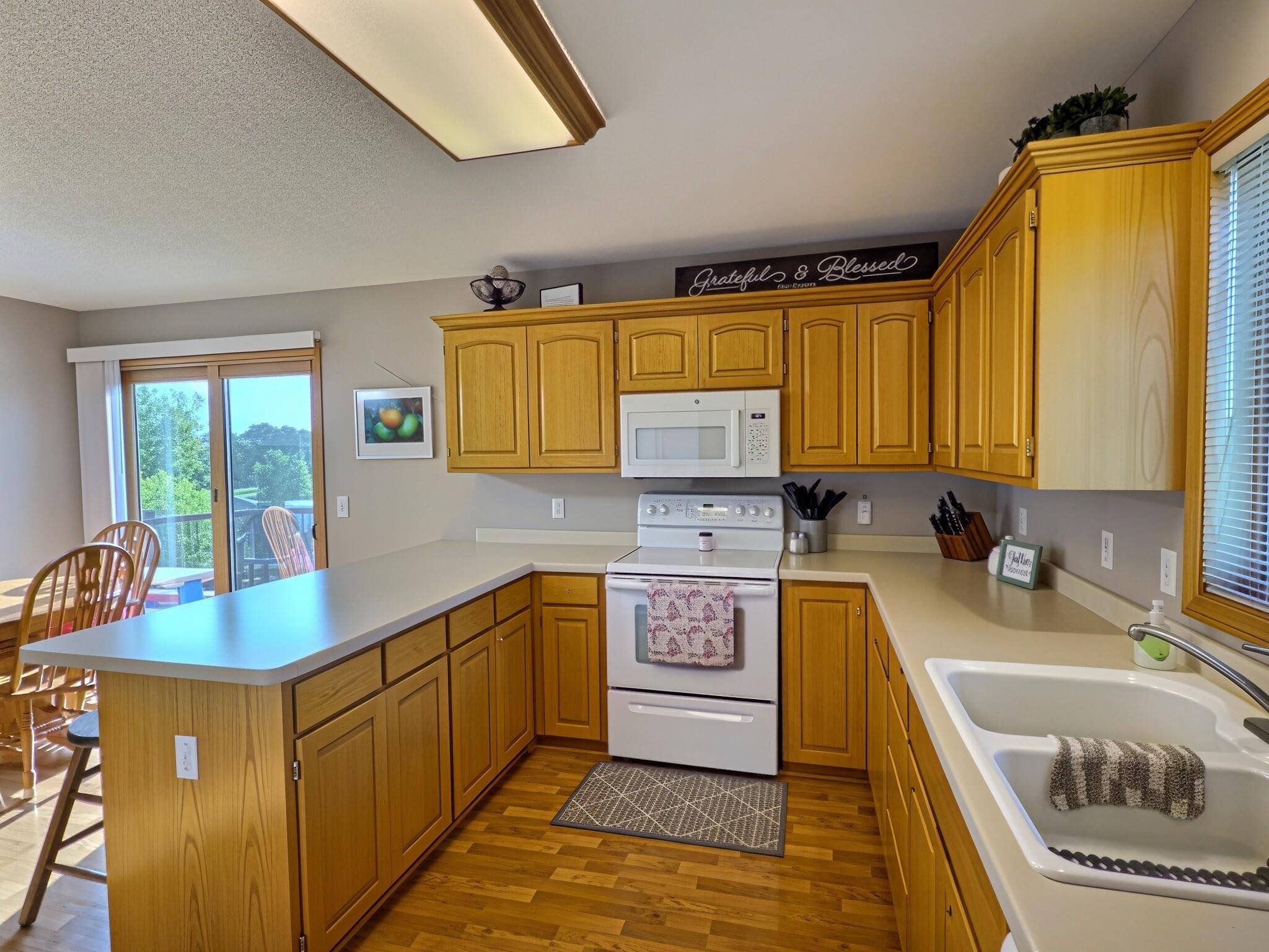 105 Cedar CT, Maple Lake, MN 55358
