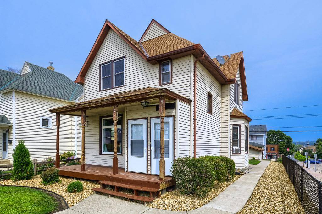153 4th AVE S, South Saint Paul, MN 55075