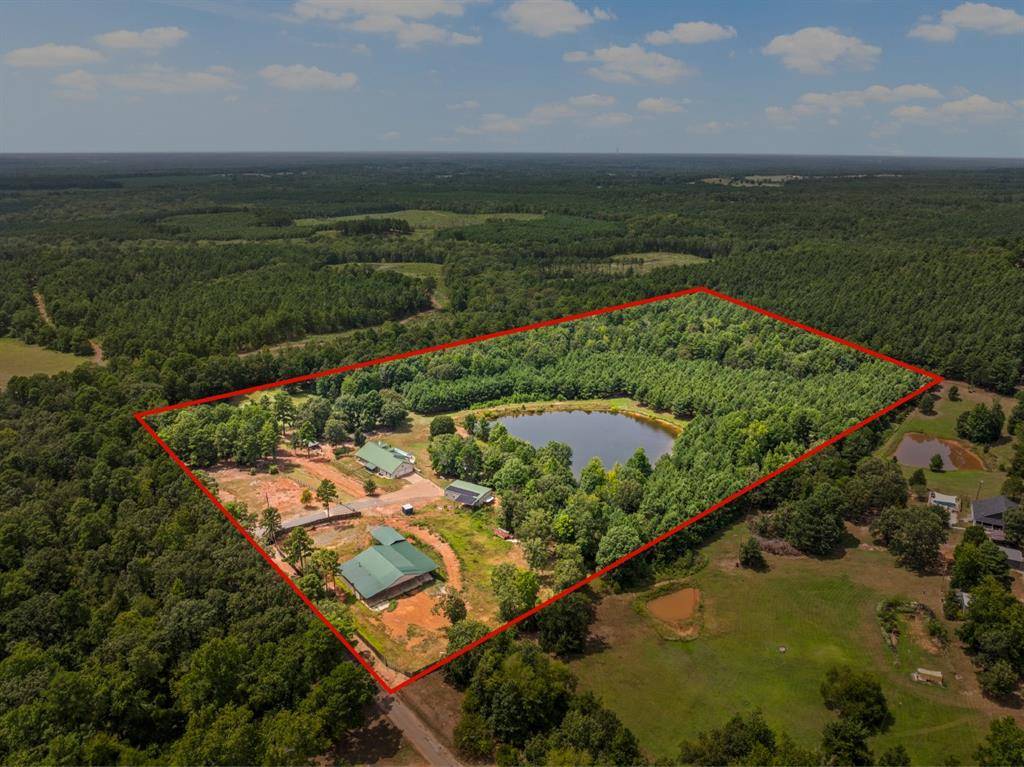 140 County Road 2242, Daingerfield, TX 75638