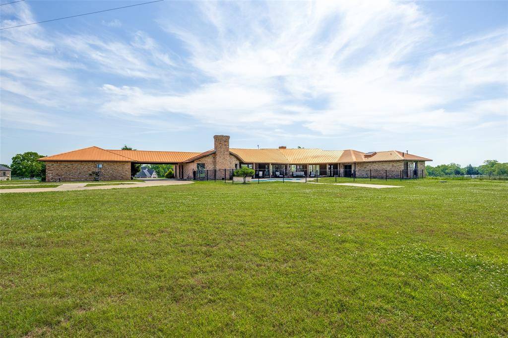 105 Sammi's Way, Whitesboro, TX 76273