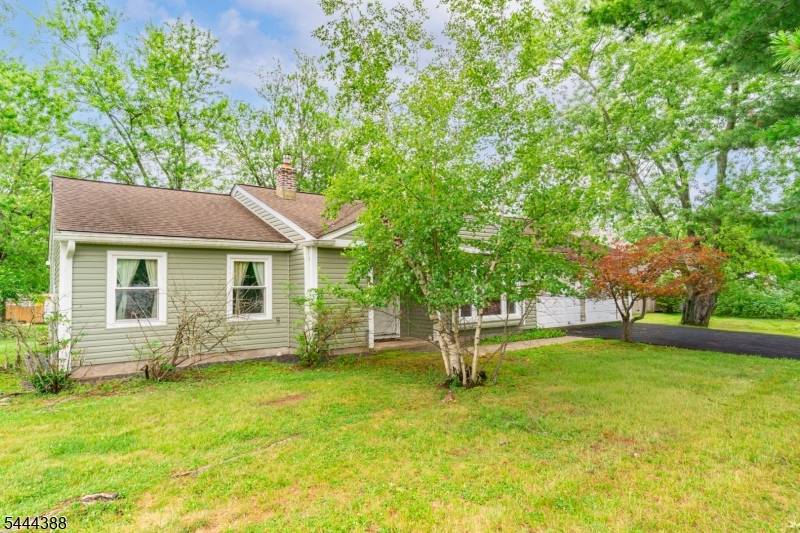 3 Wilkens Dr, Piscataway Twp., NJ 08854