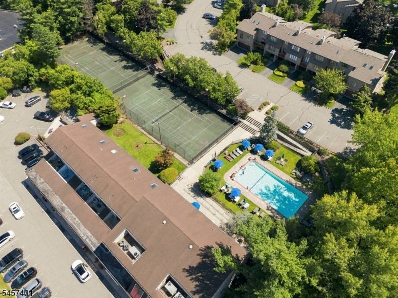 5 Wedgewood Drive, Woodland Park, NJ 07424