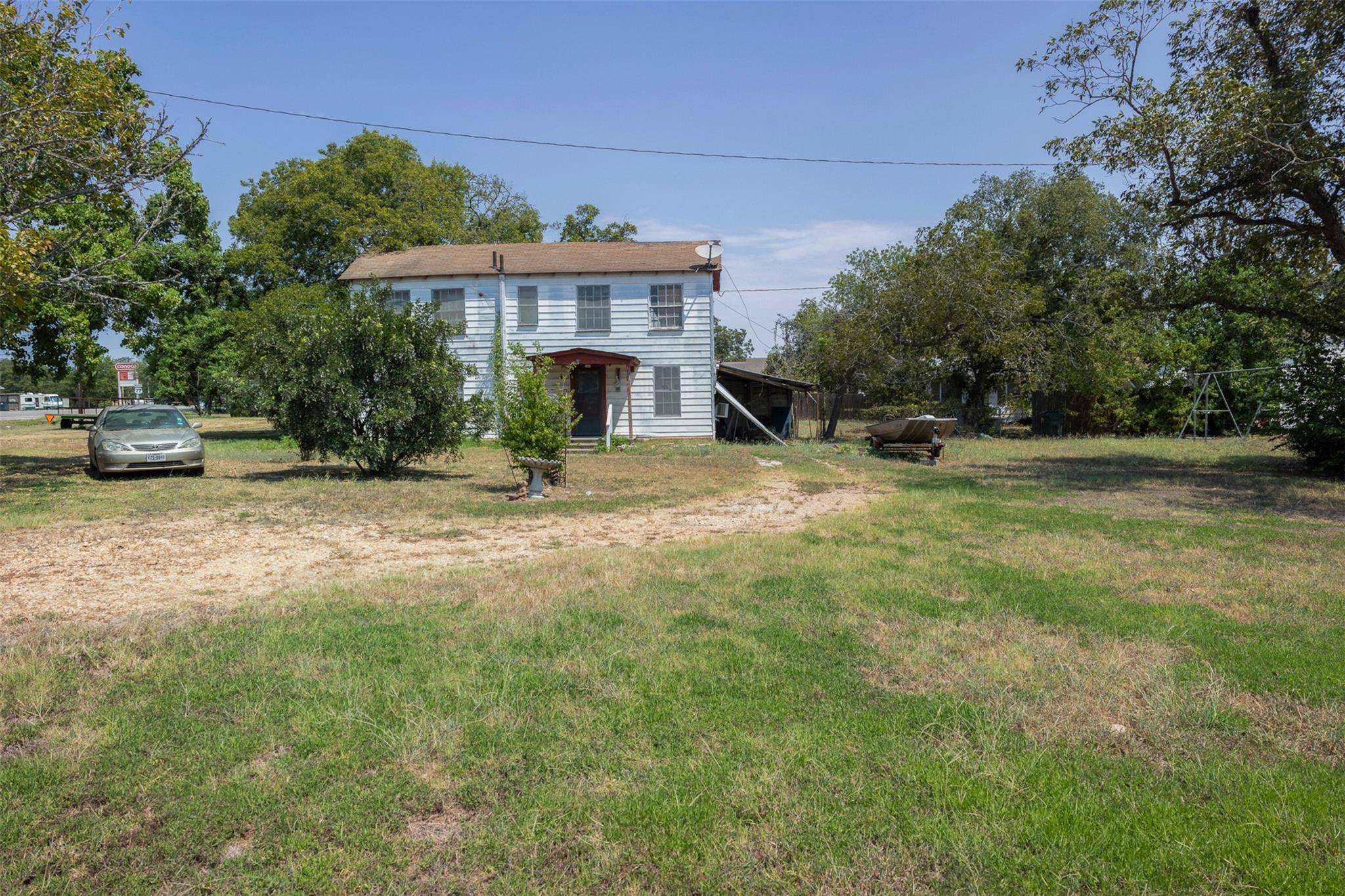 650 S Main ST, Giddings, TX 78942