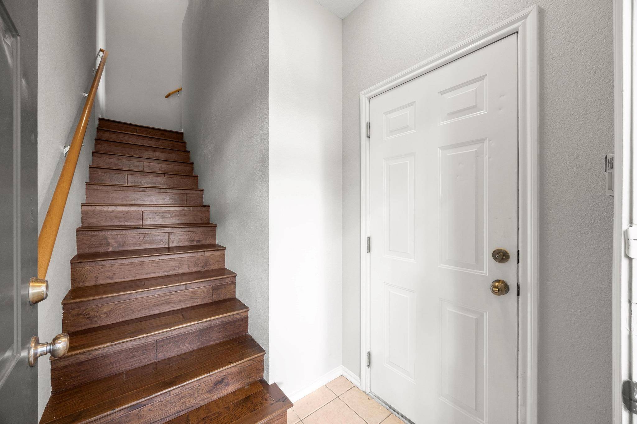 7501 Shadowridge RUN #102, Austin, TX 78749