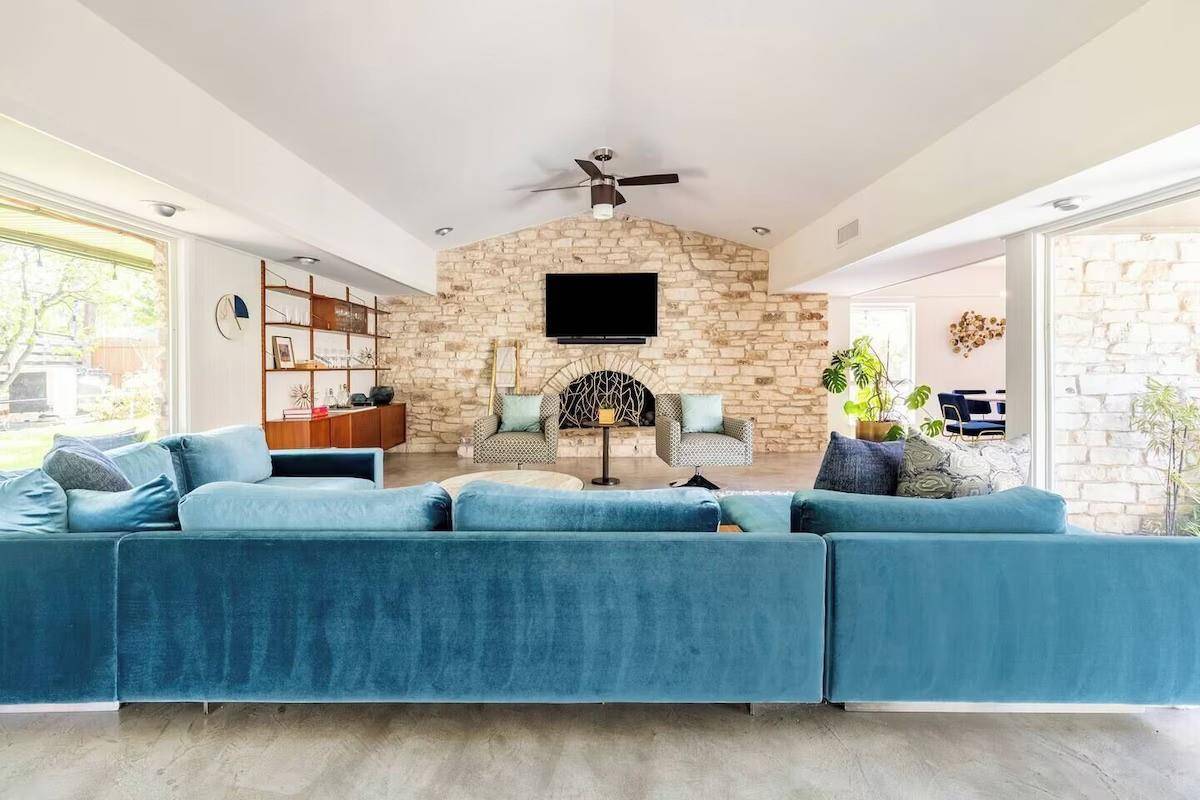 6102 Cherrylawn CIR, Austin, TX 78723