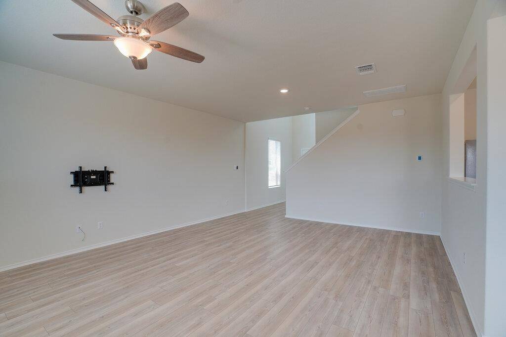 1109 Paradise Canyon CV, Jarrell, TX 76537