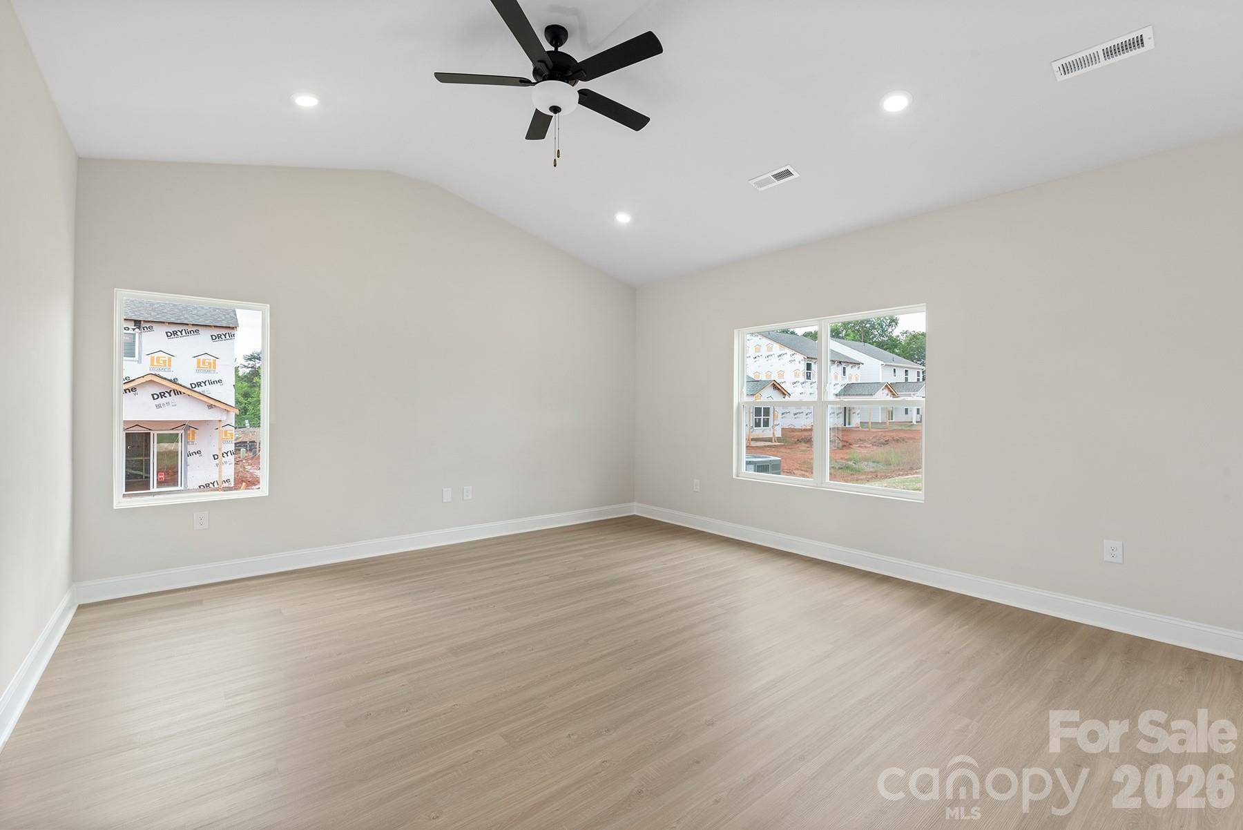 6718 Fairford DR, Charlotte, NC 28215