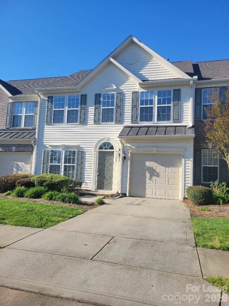 177 Autumn Falls DR, Clover, SC 29710