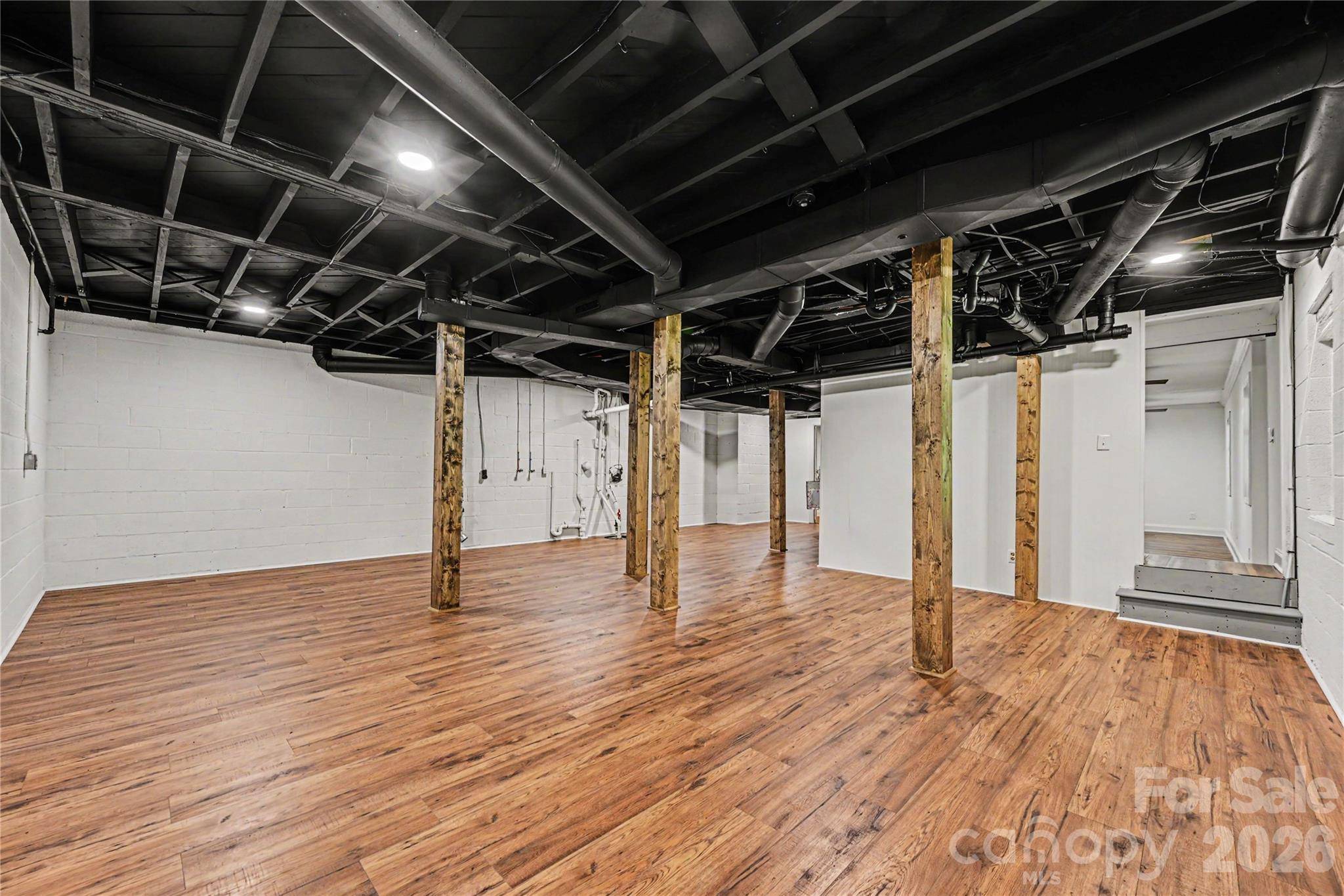 716 Grandview DR NE, Concord, NC 28025