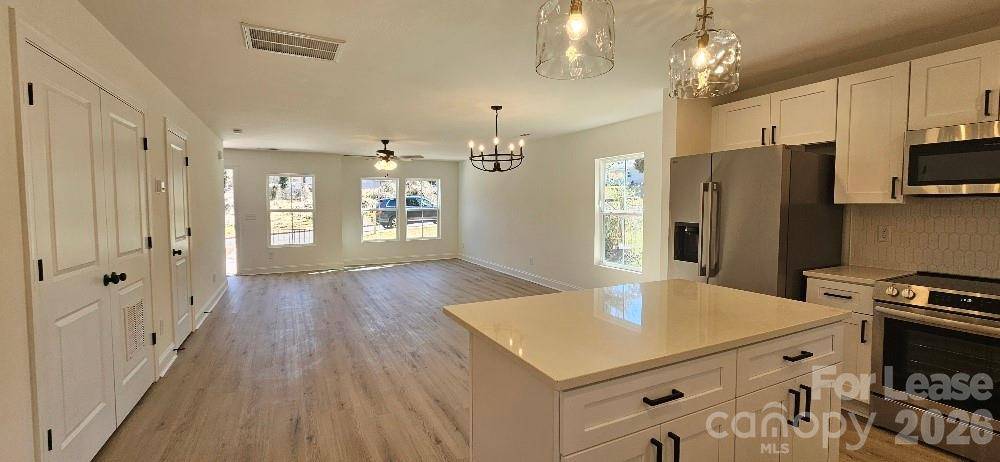 382 W Moore AVE #A, Mooresville, NC 28115