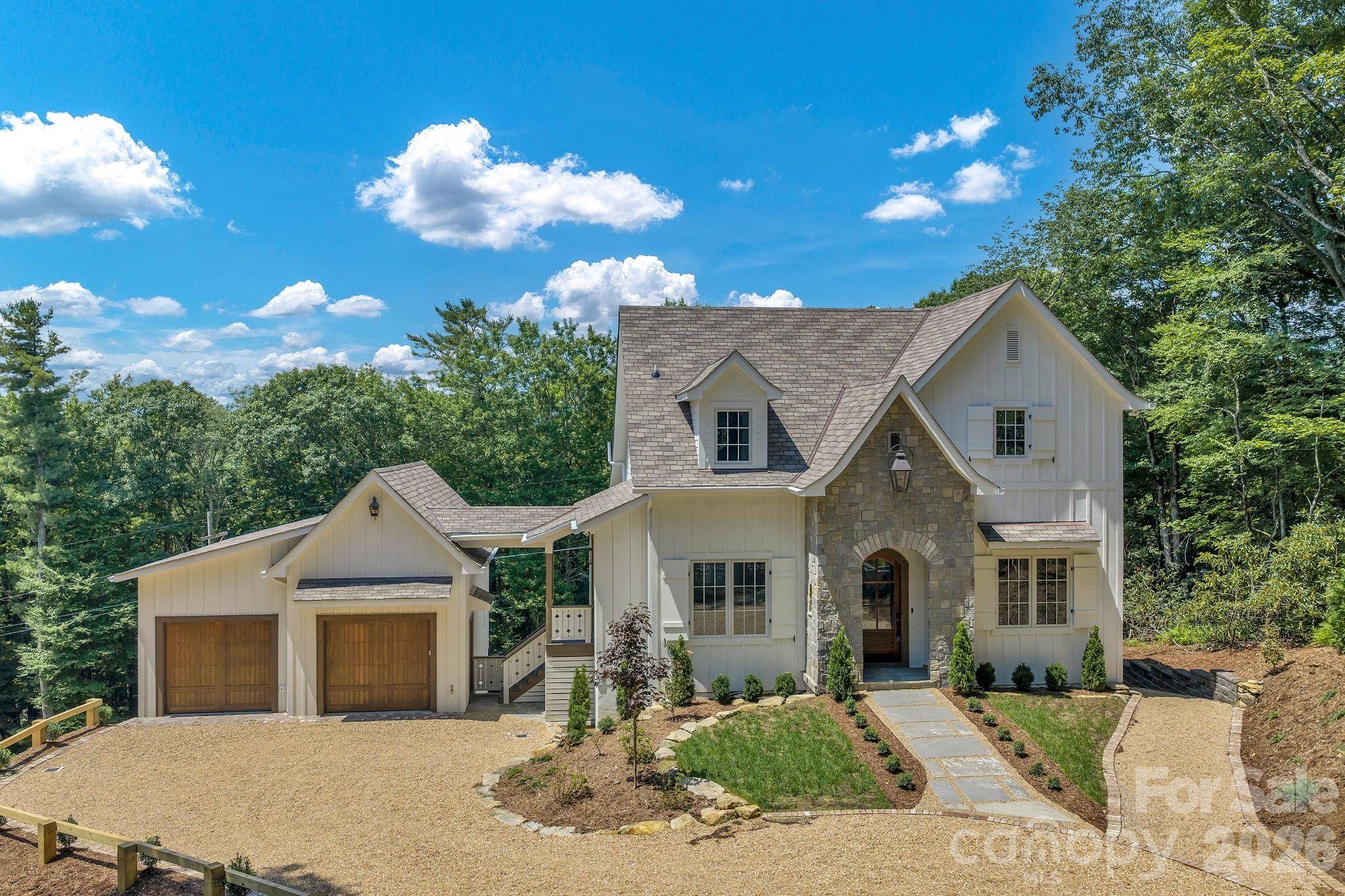 253 Old Boone RD, Blowing Rock, NC 28605