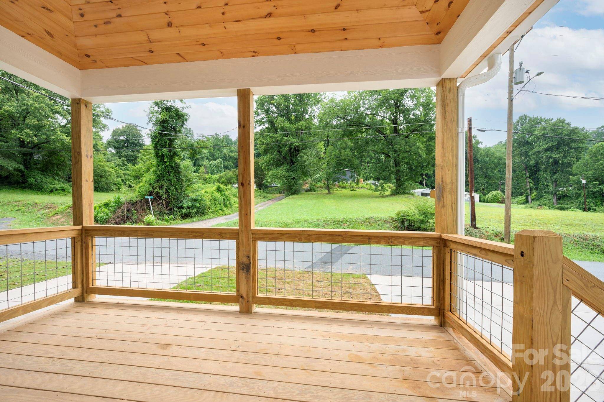 108 Orchard ST, Old Fort, NC 28762