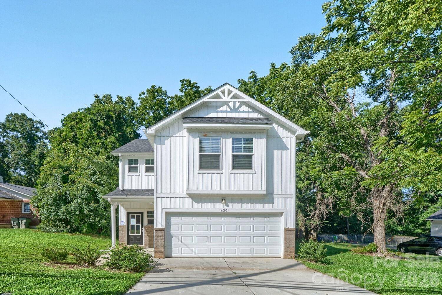 436 W Mclelland AVE, Mooresville, NC 28115