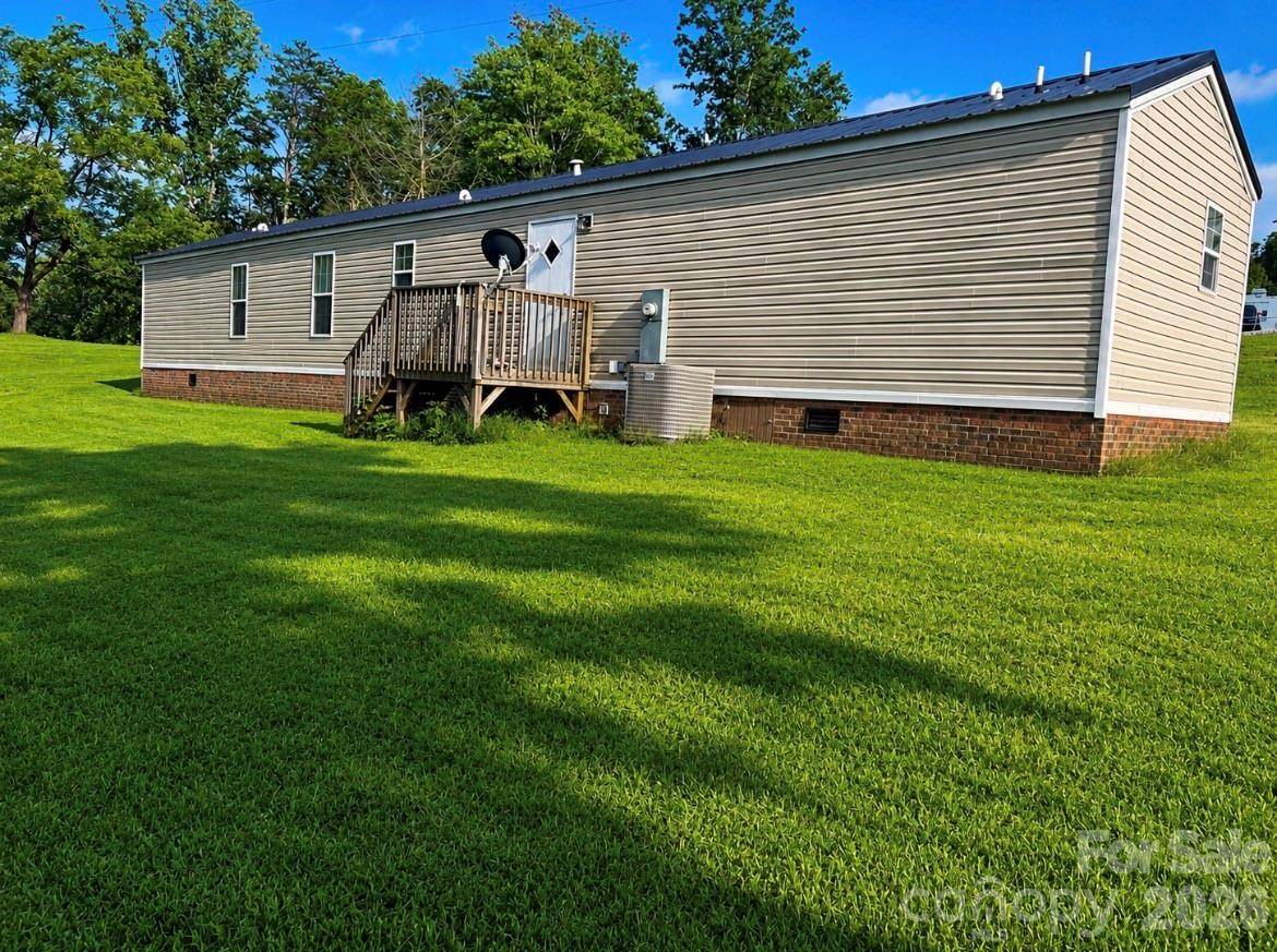 81 Frye Heights LN, Taylorsville, NC 28681