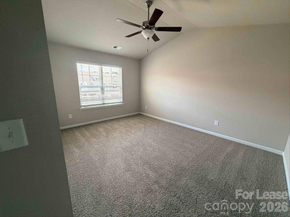 3106 Aberleaf LN, Charlotte, NC 28227