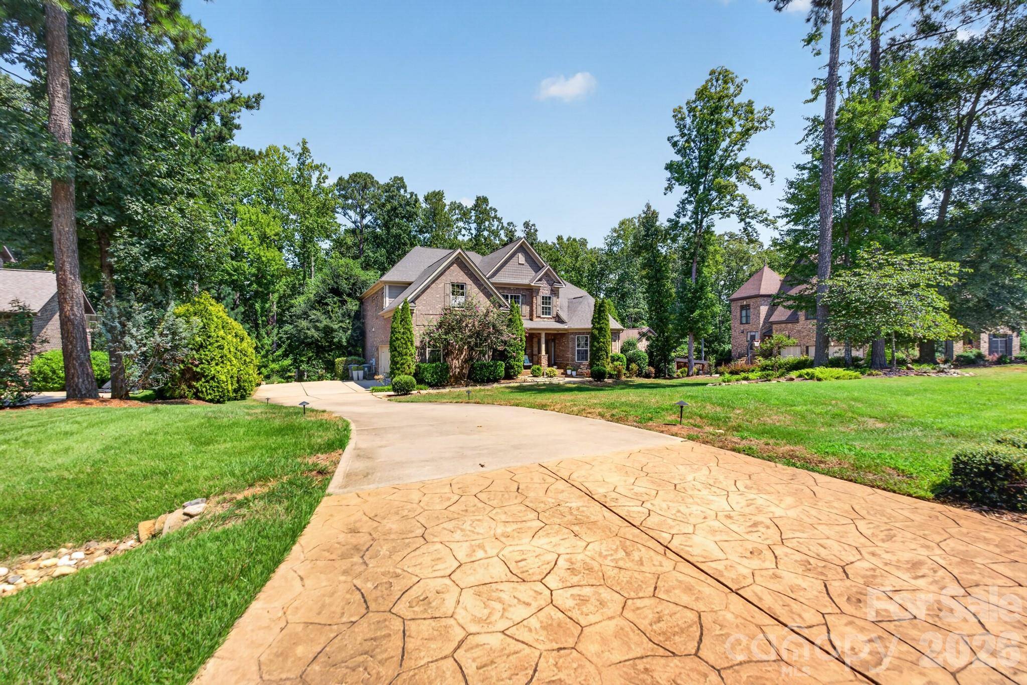 725 Fawns Glen PL, Lake Wylie, SC 29710