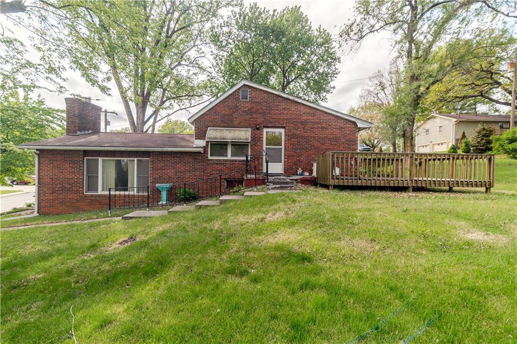 1219 Julia ST, Atchison, KS 66002