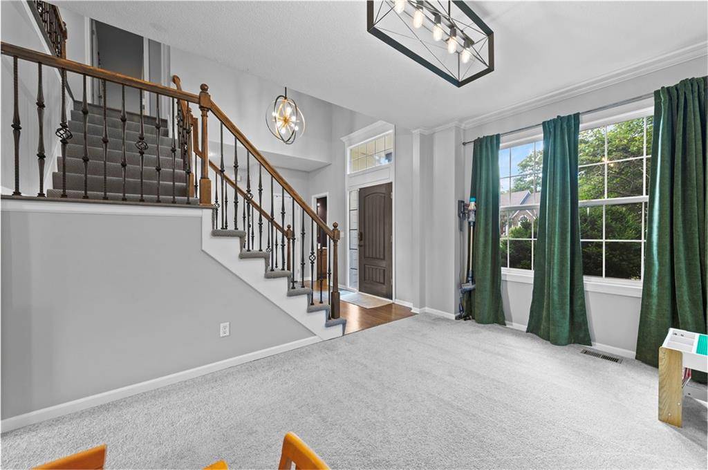 6725 N Nevada AVE, Parkville, MO 64152
