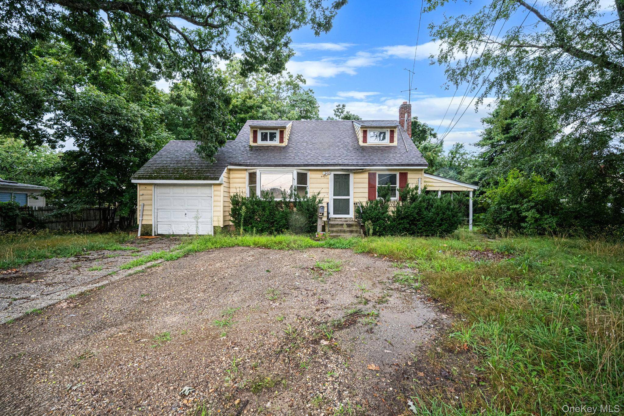 440 Clayton ST, Central Islip, NY 11722