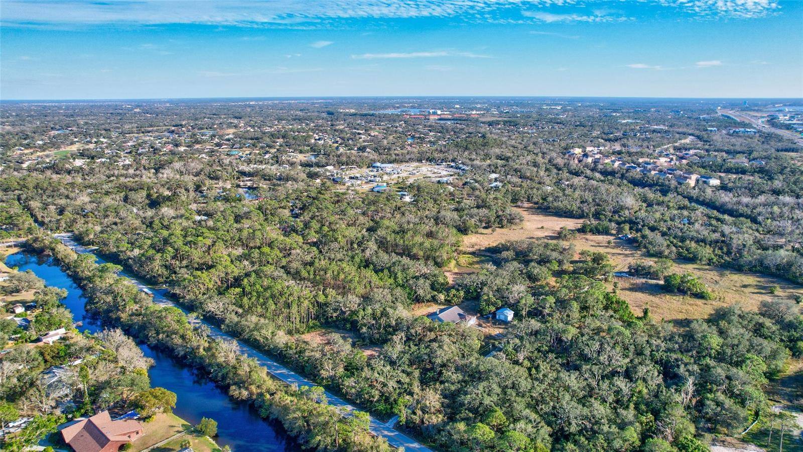 8330 LINGER LODGE RD, Bradenton, FL 34202