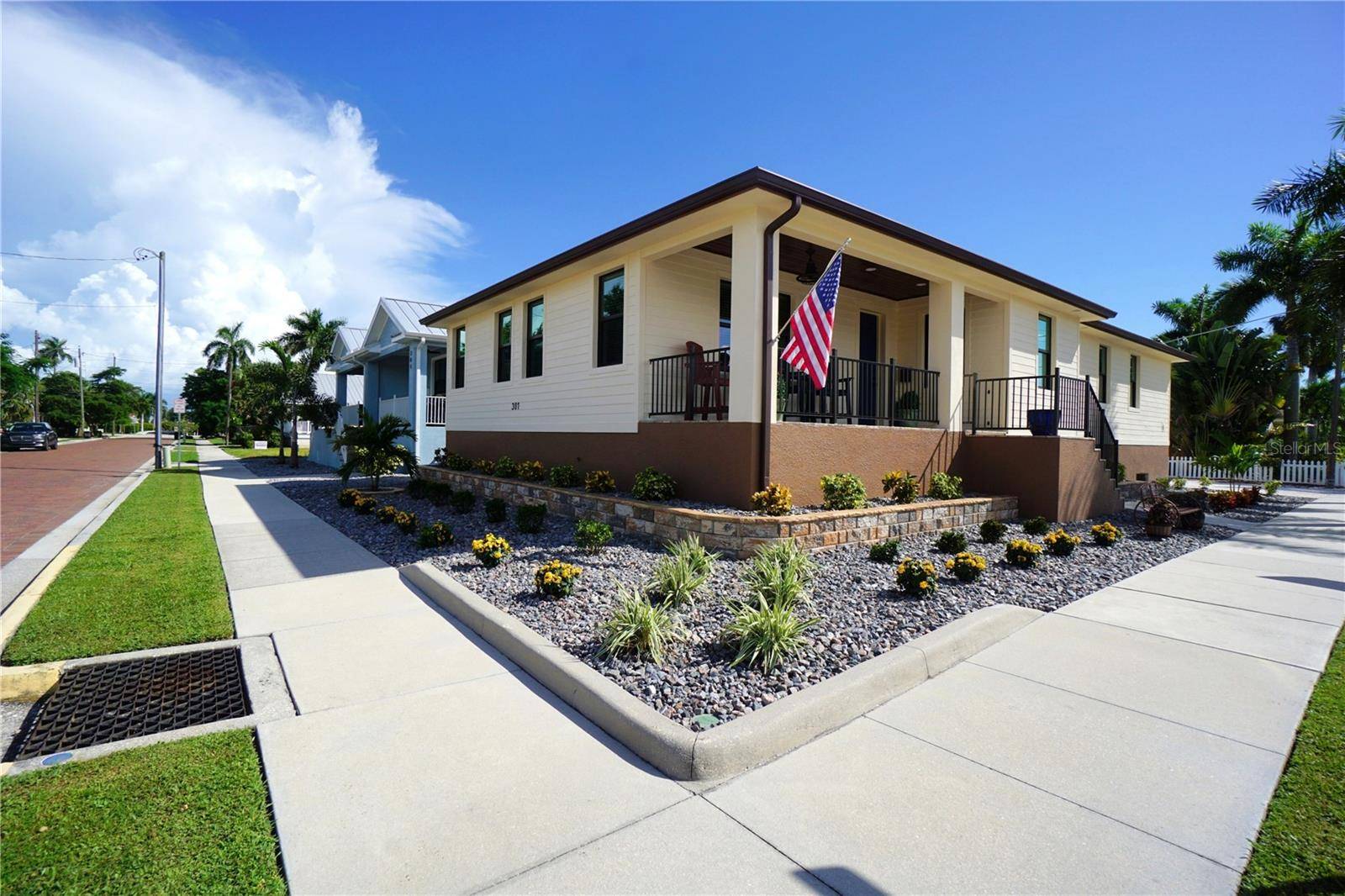 301 GOLDSTEIN ST, Punta Gorda, FL 33950