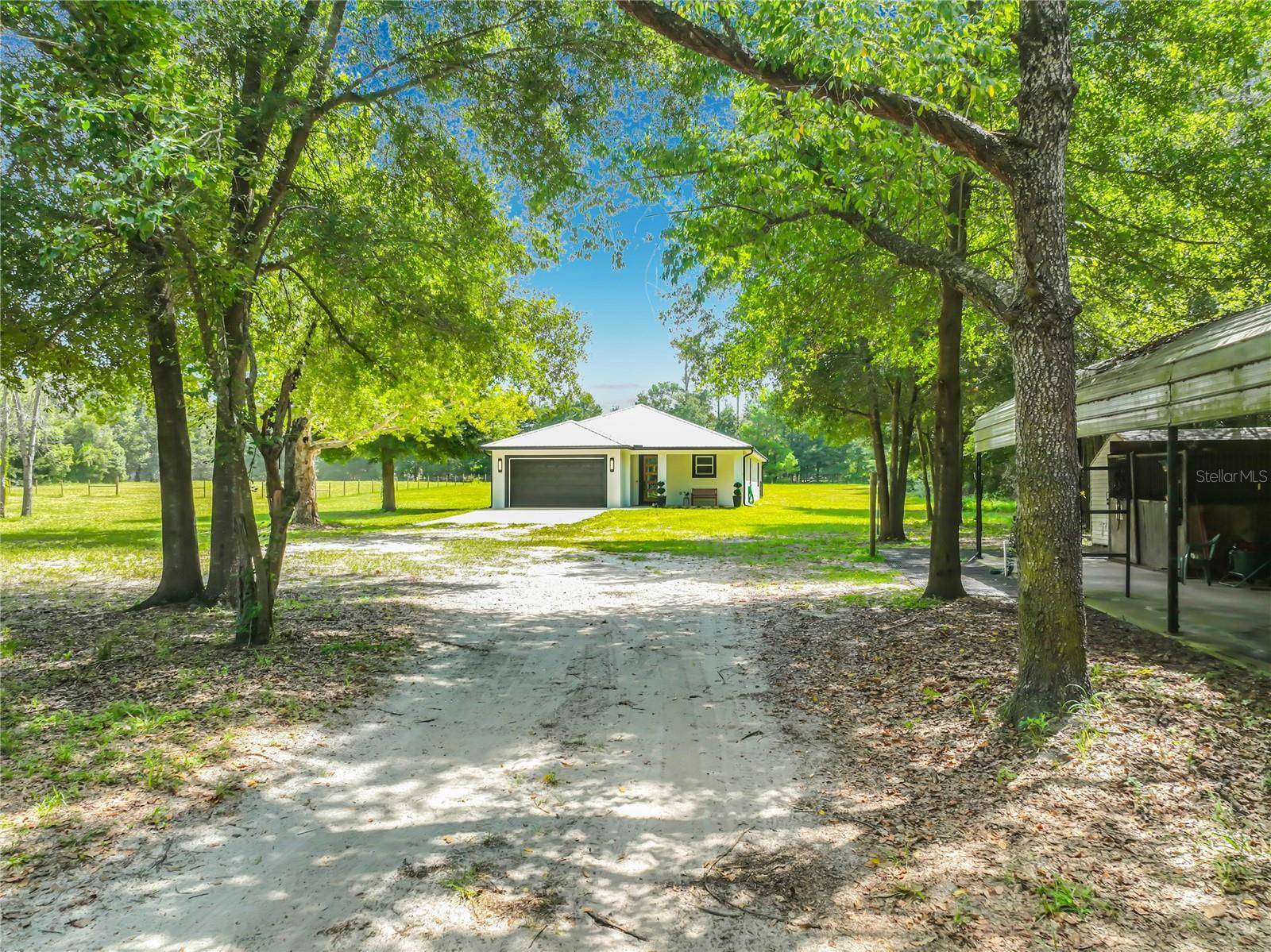 34814 WILLIAM LN, Eustis, FL 32736