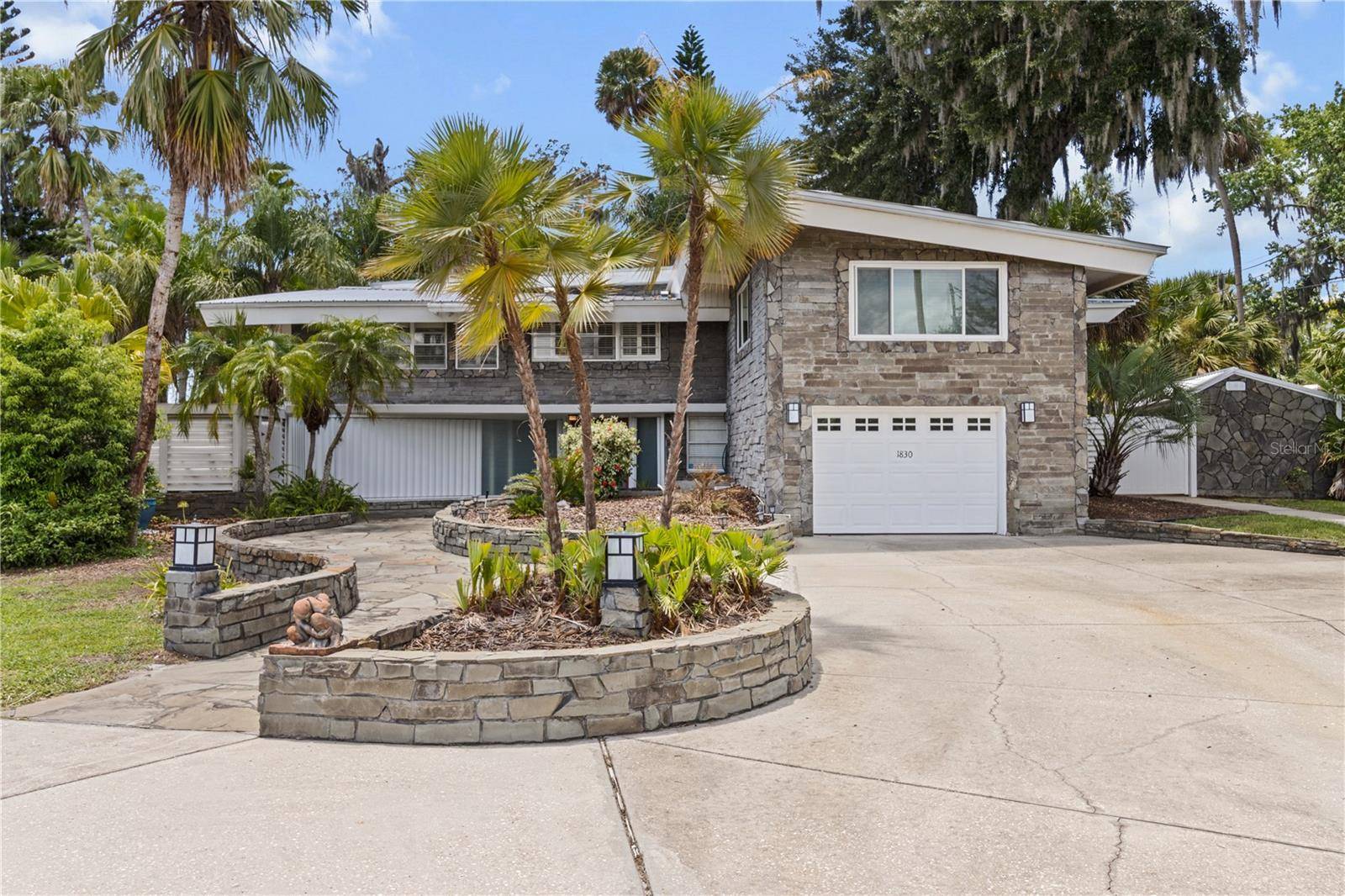 1830 SE 3RD CT, Crystal River, FL 34429