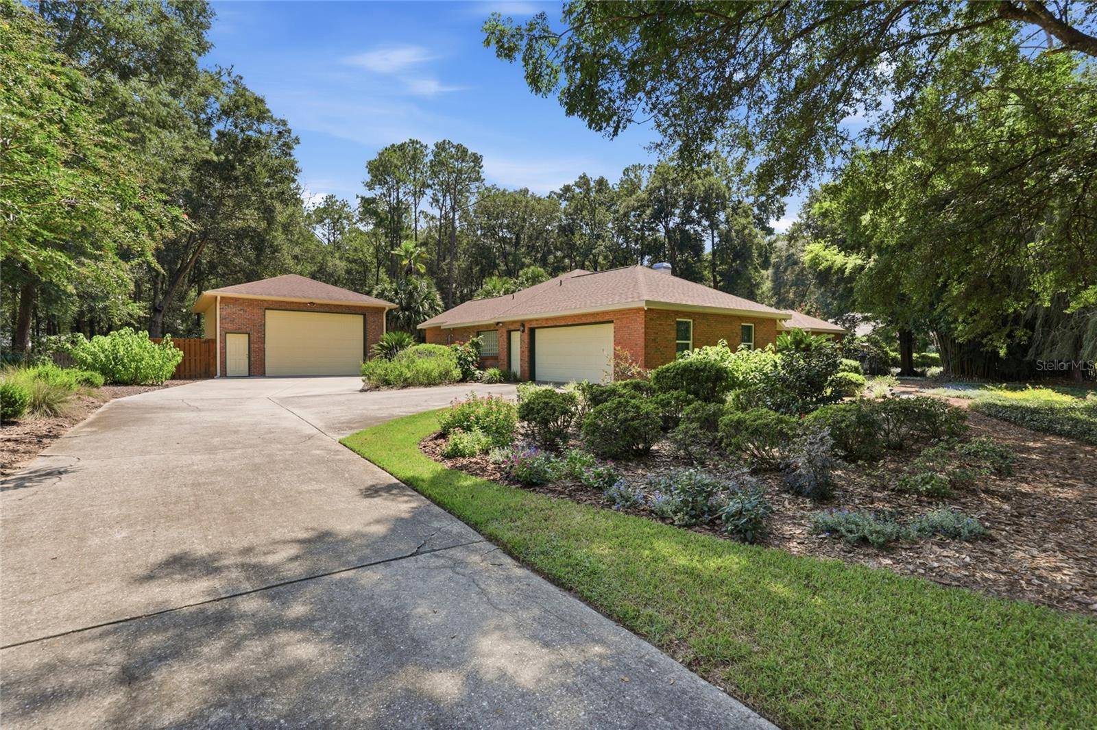 215 SW 136TH ST, Newberry, FL 32669