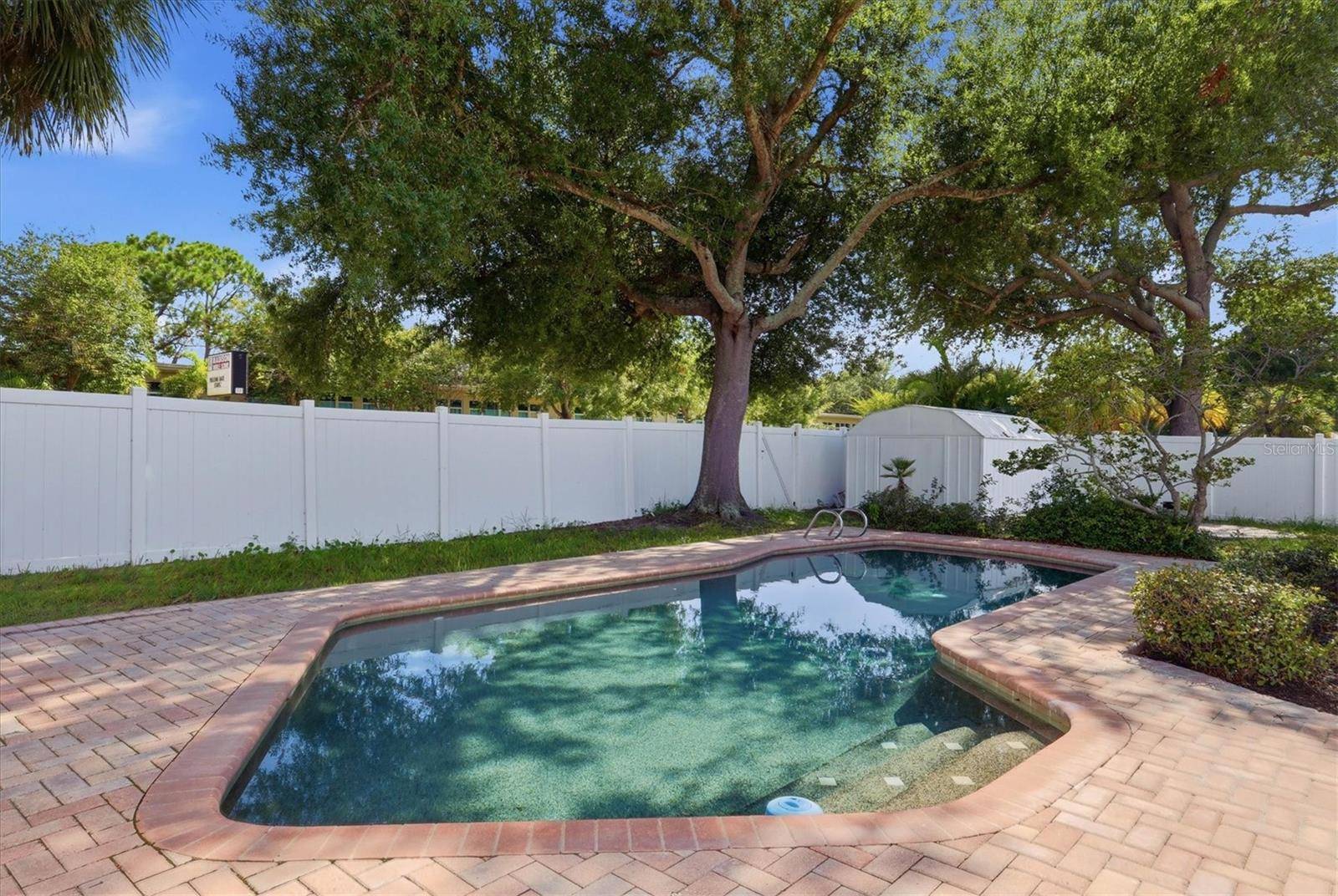4420 W BAY COURT AVE, Tampa, FL 33611