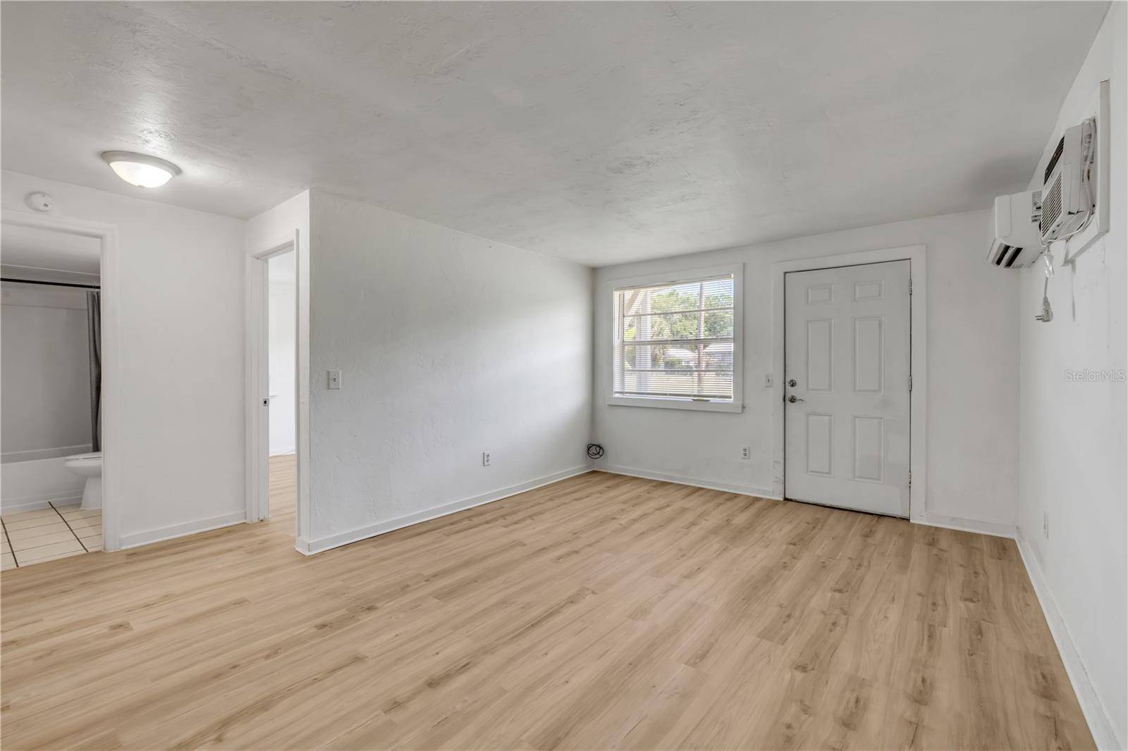 1051 JUNE TER, Daytona Beach, FL 32119